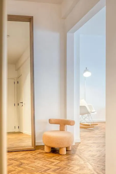 Ample 2-Br Apt In Antwerp Apartment